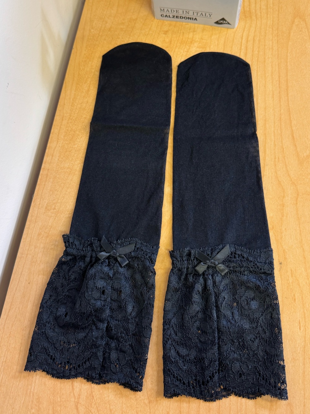 Calzedonia Fashion Socks Nylon Mesh And Lace Long Neck One Size Black Bow Accent